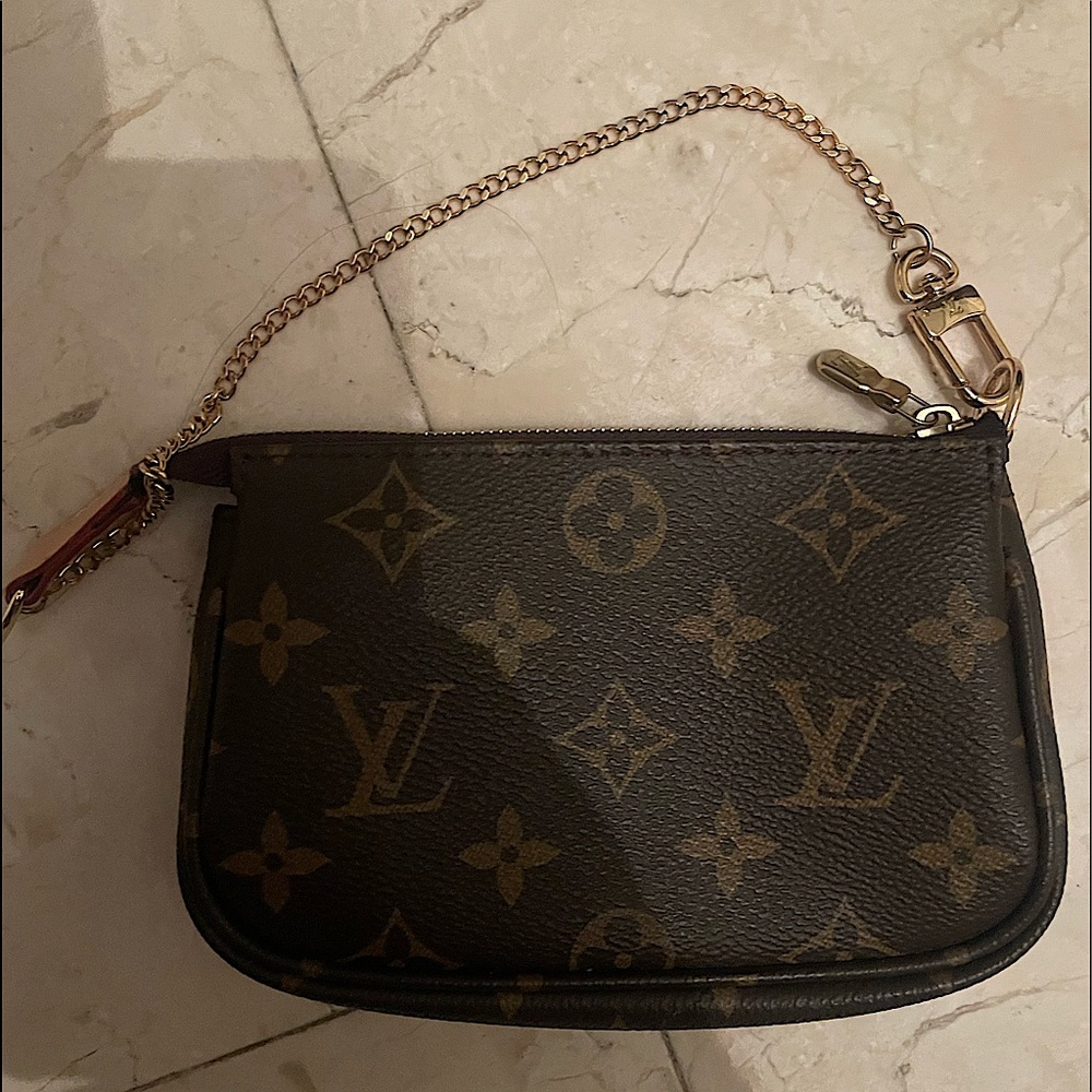 Louis Vuitton pochette damier ebene